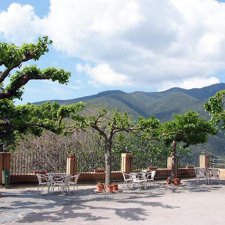 Hostal Montserrat Мунсень Екстер'єр фото