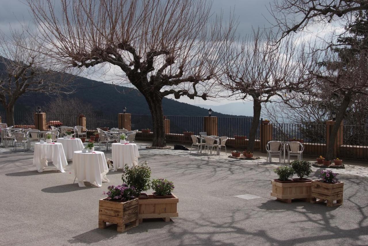 Hostal Montserrat Мунсень Екстер'єр фото